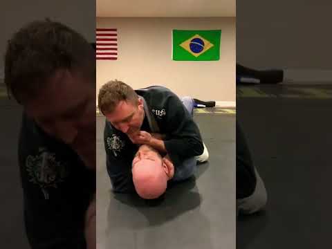 “Ezekiel Choke From Mount Crazy Fast” #ezekielchoke #ezekiel #chokes #gichokes #ezekielfrommount