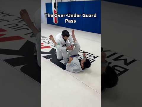 🥋Low Risk / High Reward Guard Pass Option 🔥 #bjj