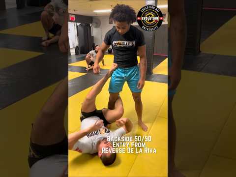 Backside 50/50 Entry from Reverse De La Riva 🔥