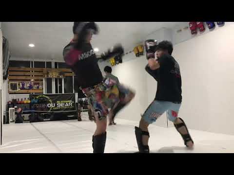 キックボクシング！浜松駅から徒歩10分、街中の常設ジムで本格格闘技&ボディメイキング！