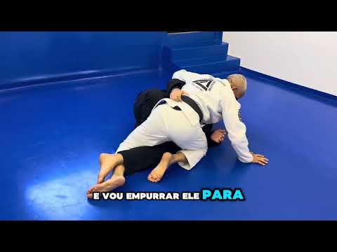 Meia Guarda - Defenda a passagem com uma Raspagem