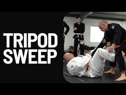 Mauricio Teaches the Tripod Sweep