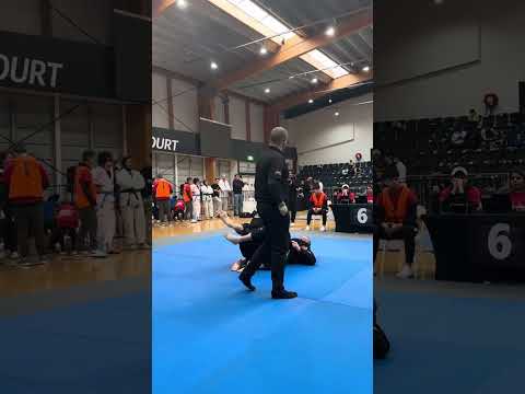 BJJ Black Belt Masters 4 Gi Semi Final +100kg