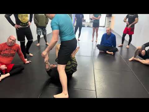 Single Leg X to X Guard Sweep #jiujitsu #freedomjiujitsu