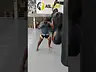 Voltando a se divertir batendo no saco osss...