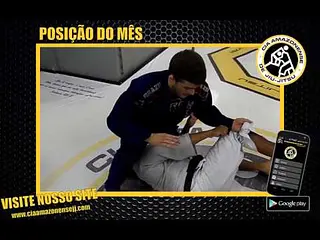 Defesa de guarda aranha, partindo para finalização com a chave de kimura...