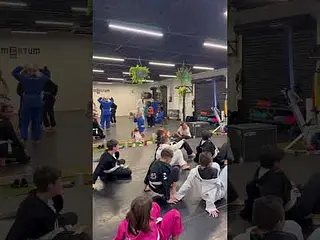 Kids from 8 yrs old to 14yers ar kids III class. At mat 1 a basic class . Monday vibes!