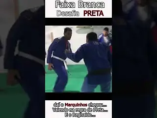 Faixa branca desafia professor faixa preta e se dá mal !!!