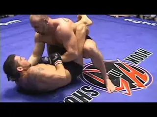 Dustin Denes v Tom Jones