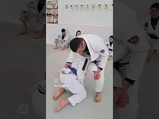 Collar Grip Break followed by 3 takedown entries and 2 armlocks #bjj #jiujitsu #ibjjf #bjjmalta