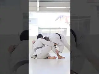 Passagens da guarda de ganchos PARTE III #JiuJitsu #FaixaPreta #BJJ4Life #JiuJitsuNiteroi