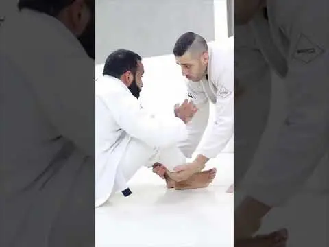 Passagens da guarda de ganchos Parte II por Rômulo “Caju” #BJJ4Life #JiuJitsu #BlackBelt
