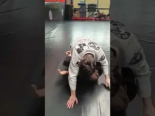 MOUNT ESCAPE WHEN THEY TRANSITION TO MOUNT FROM SIDE CONTROL