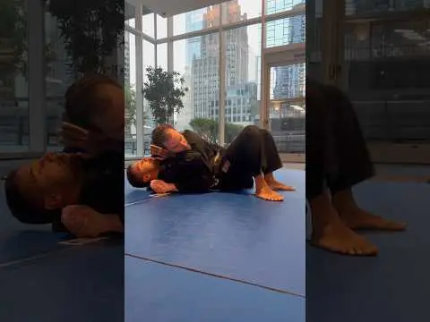 DONT GET STUCK IN SIDE CONTROL 🧠 #bjj #shorts #grappling