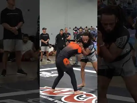 #wrestling heavy scrap in the opening round of @adcc-official Miami #jiujitsu