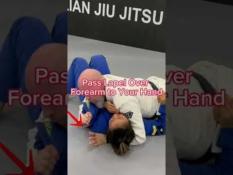 STEP OVER TRIANGLE FROM SIDE CONTROL #jiujitsu #bjj #grappling  #bjjblackbelt #brazilianjiujitsu