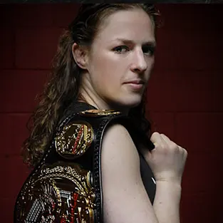007 - Female MMA with Sarah Kaufmann