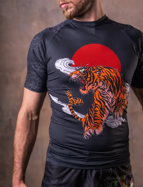 TIGER / Pánský rashguard s krátkým rukávem