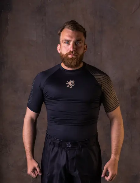 CHOKETOPUS MMA GOLD FLAG / Pánský rashguard s krátkým rukávem
