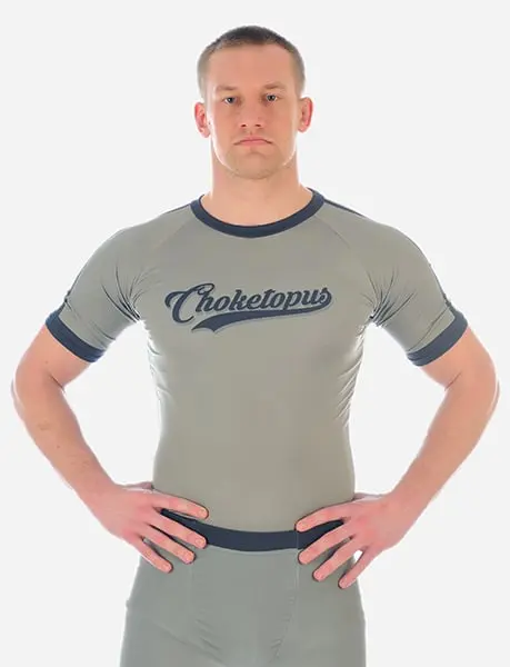HIDDEN FORCE OF MOVEMENT / Pánský rashguard – Army green
