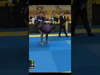 Tarik Hopstock submits a future heavyweight world champion with his signature move