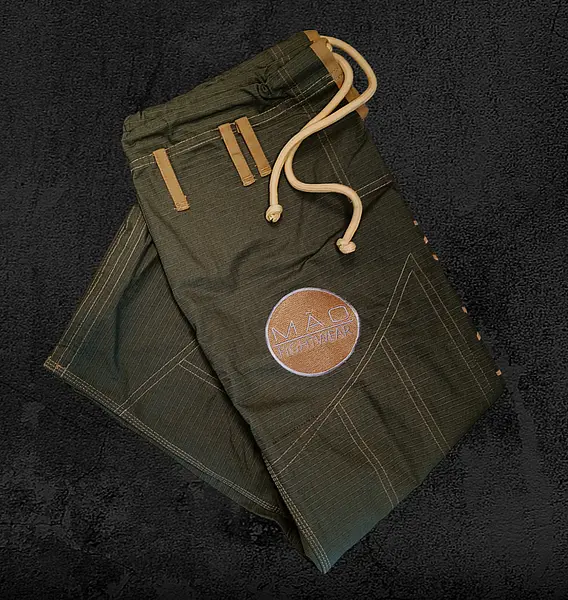 Standard:Issue – Olive & Gold