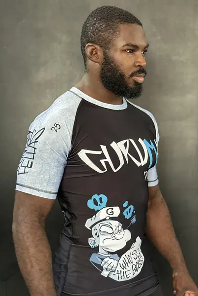 RASHGUARD NOIR « WHO’S THE BOSS ! » – GURUMA x MONKEY FELLAS