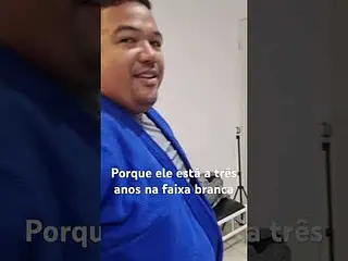 Faixa branca é um fardo pro sensei? Ou é orgulho? Deixe seu comentário #cbjj #jiujtsu #shorts