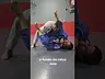 Finalização na emborcada. #bjj #jiujitsu #bjjlifestyle #jiujitsukids #jiu #deojiujitsu #dsescola