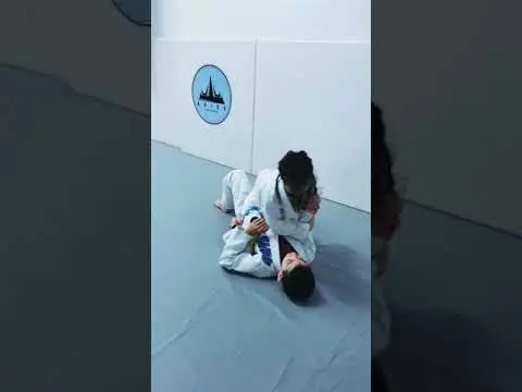Armbar from mount with Super Girl