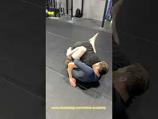 Seated Closed Guard Practice Pt.3 #bjj #jiujitsu #closedguard #guilotine #sweeps
