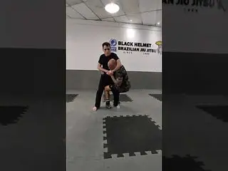 TÉCNICAS DE JIU-JITSU - BLACK HELMET - BLUMENAU