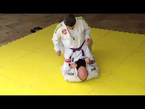 Jiujitsu/ BJJ Basic mount escape
