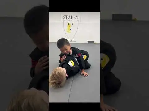 #bjj #jiujitsugrappling #combatsport #jiujitsu #martialarts #carlsongracieteam #staleymartialarts
