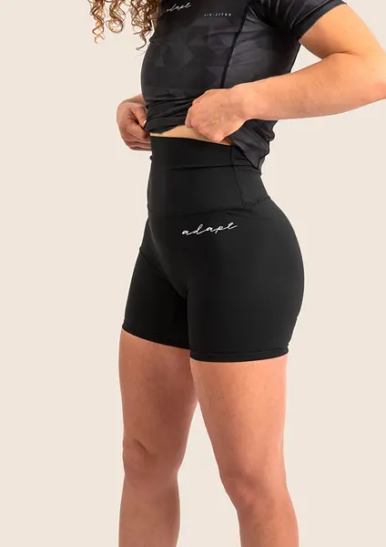Women’s Mid‑Length Compression Shorts – High‑Waisted Black