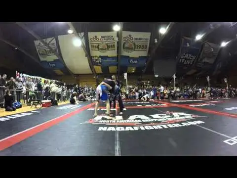Oli Nogi2