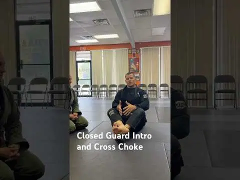 Closed Guard Intro and Cross Choke #jiujitsu #closedguard #crosschoke #BJJbasics #findlayohio