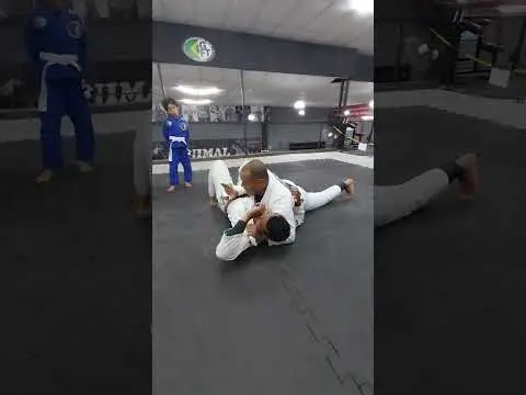 finalização  com a lapela no 100 kg