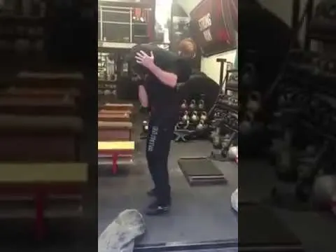 Commando Temple Gym - 70 kg step up highway!