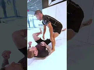 Justin “JFLO” Flores Teaches Kosoto Gake