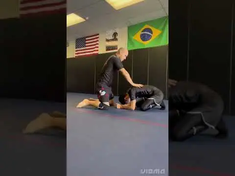 LIFE JIU JITSU RENO - PROFESSOR: FREDERICO DA EIRA