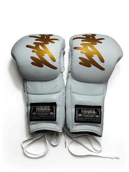Yibuko LACE-UP MMA GLOVE Wht/Gld