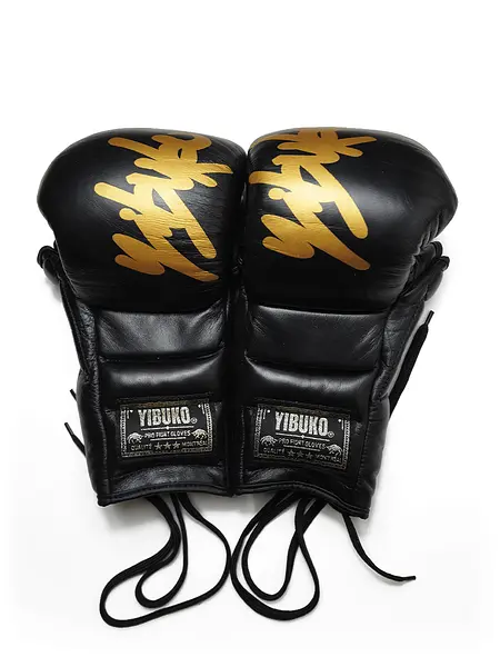 Yibuko LACE-UP MMA GLOVE BLK/GLD