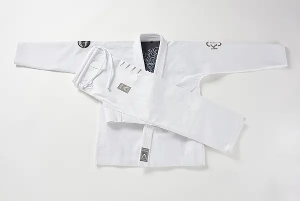 KURUKURU SHARK [WHITE]