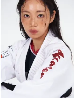 (반품/오염)붉은 눈의 출현 화이트